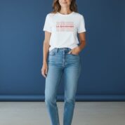 ESTAMPADO LA QUE MANDA COLOR BLANCO