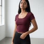 TOP CUELLO EM U COLOR VINO