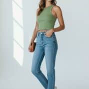 TOP SIN MANGAS COLOR OLIVO